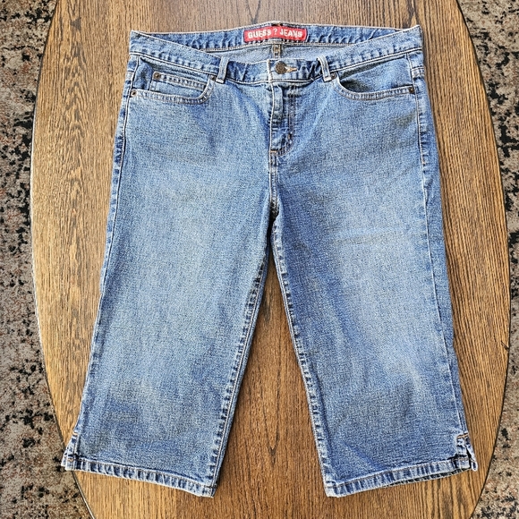 Guess Jeans Capri Jeans Medium Wash Size Women's 31 - Picture 1 of 10